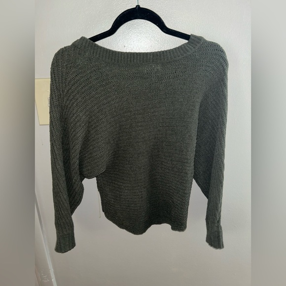 American Eagle sweater! Size xs! - Picture 2 of 2